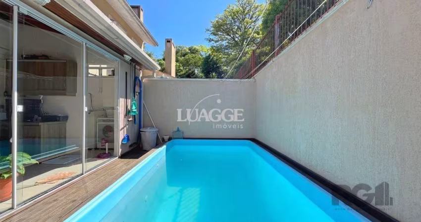 Casa com 134m², 3 dormitórios, sendo 1 suíte, 2 vagas em condomínio fechado