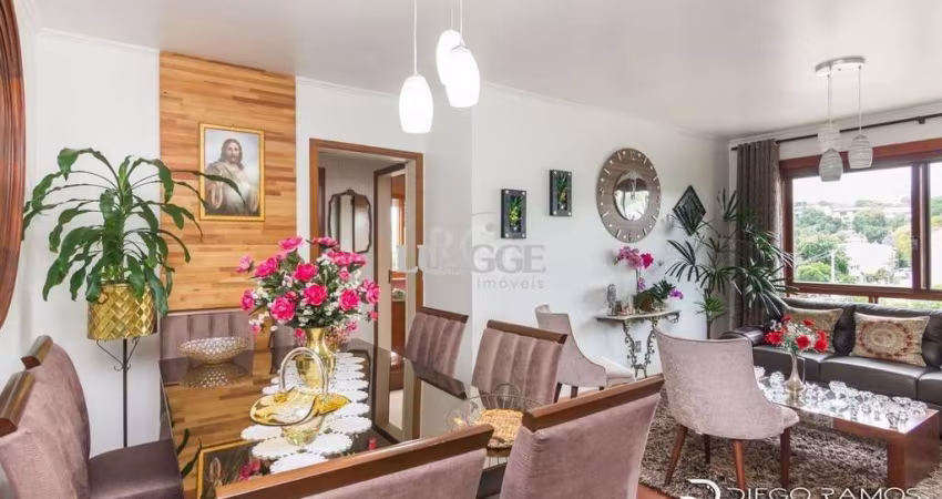 Apartamento de 2 dormitórios ,80 M² com possibilidade de transformação em 3 dormitórios. Living: Para dois ambientes e estar íntimo. Copa-Cozinha: Funcional e bem equipada. Ampla Área de Serviç