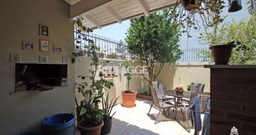 Casa para Venda - 78m², 3 dormitórios, sendo 1 suites, 2 vagas - Guarujá