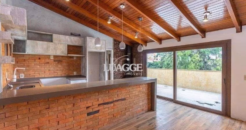 Cobertura de 140m² - 3 dormitórios, 2 banheiros, terraço com churrasqueira e 1 vaga de garagem no Bom Jesus