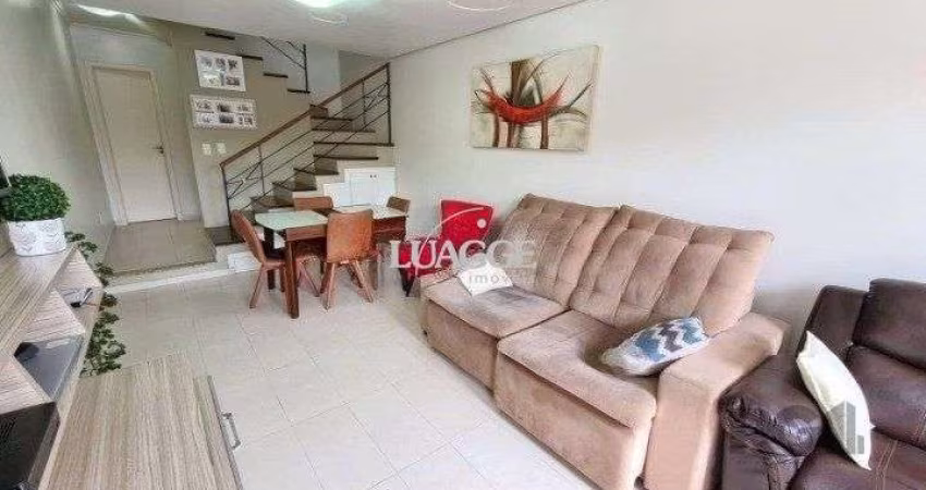 Casa em condomínio 110m² - 3 dormitórios sendo 1 suíte e 1 vaga de garagem no bairro Teresópolis