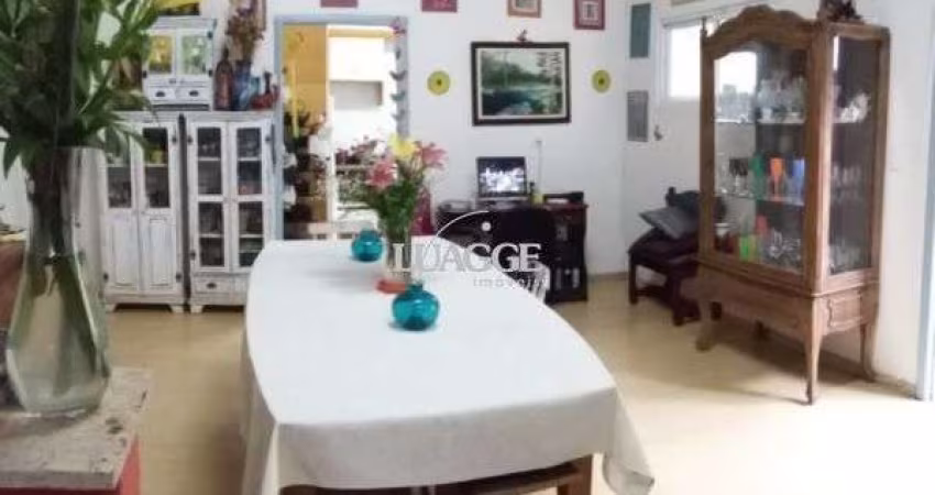 Casa para Venda - 220.83m², 3 dormitórios, 2 vagas - Vila Nova