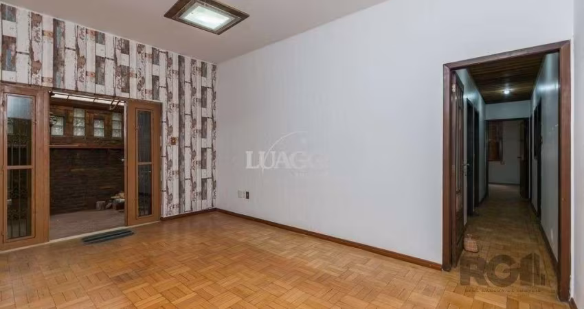 Excelente casa de 150m² com 3 dormitórios e 2 vagas.