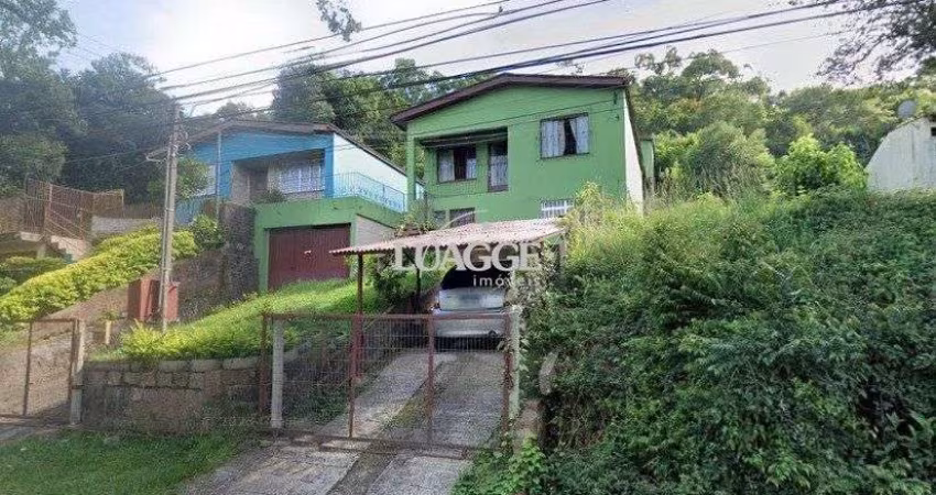 Casa 280m² - 5 dormitórios, 4 banheiros, 2 vagas no bairro Cascata