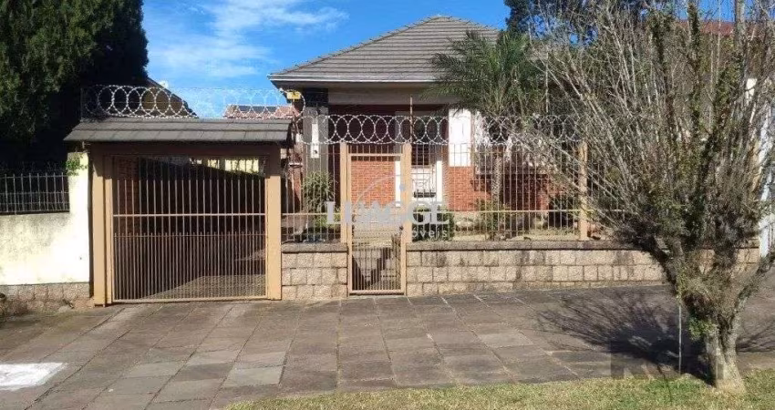 Casa de 168m² - 3 dormitórios, 3 vagas no bairro Nonoai
