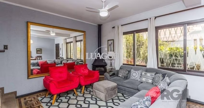Casa 210m² - 3 dormitórios, 2 vagas