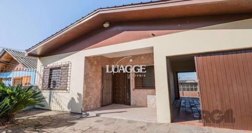 Casa de 159m² - 2 dormitórios, 3 vagas no bairro Rubem Berta