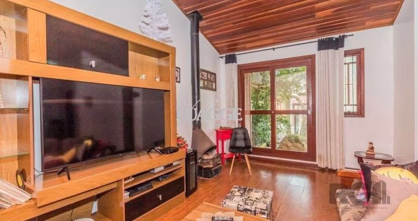Casa 207m² - 3 dormitórios, 3 vagas no bairro Vila Nova