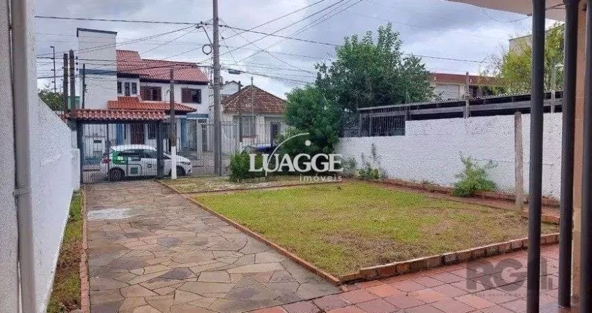 Casa de 2 dormitórios no bairro Sarandi