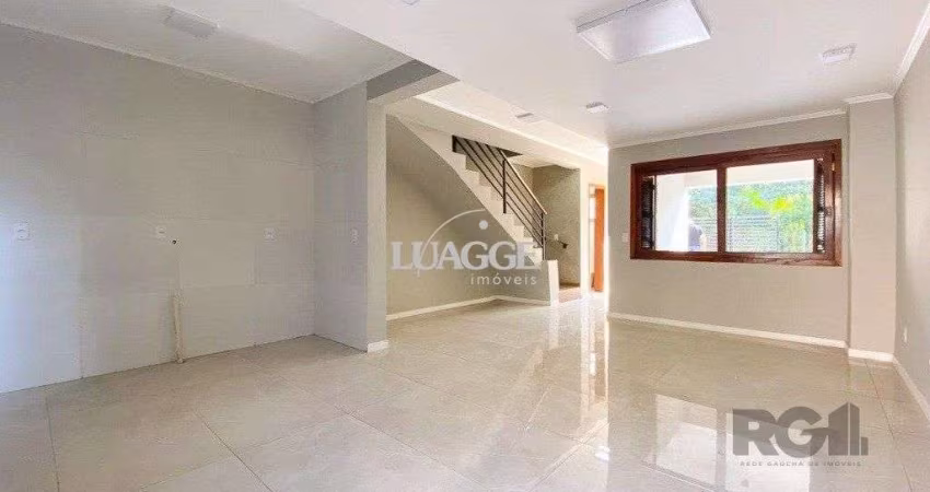 Casa de 3 dormitórios no bairro Mário Quintana