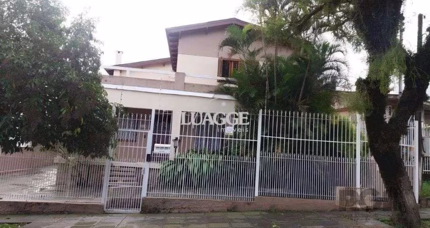 Casa de 3 dormitórios no bairro  Sarandi