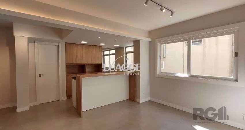 Apartamento semi mobiliado, 67m², 2 dormitórios, 1 vaga no bairro Petrópolis