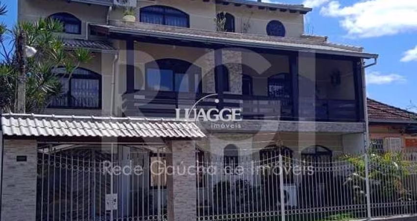Casa para Venda - 750m², 6 dormitórios, sendo 3 suites, 4 vagas - Partenon