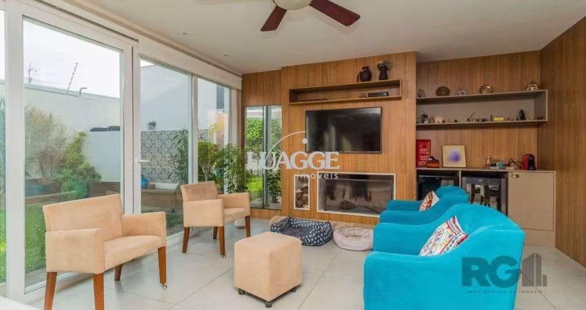 Casa Condominio para Venda - 221,59m², 3 suítes, 2 vagas - Teresópolis