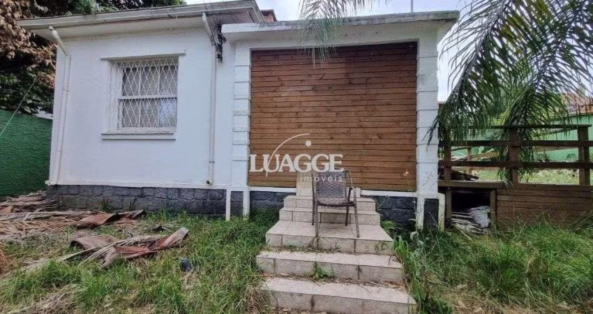 Casa com 3 quartos, 4 vagas e 120m² no bairro Vila Assução