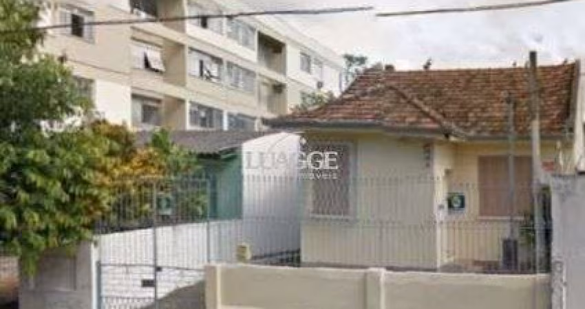 Casa para Venda - 80m², 3 dormitórios, 6 vagas - Medianeira