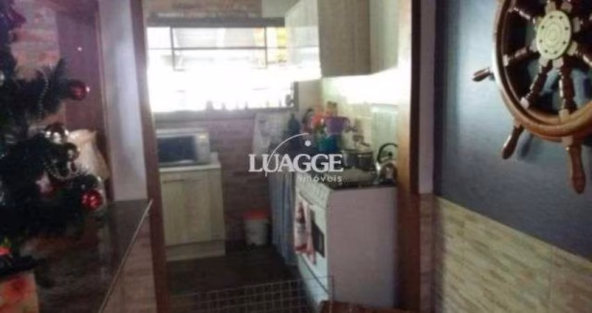 Casa para Venda - 220m², 2 dormitórios, 5 vagas - Teresópolis