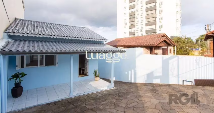 Casa com 2 quartos à venda na Avenida Eduardo Prado, 167, Cavalhada, Porto Alegre