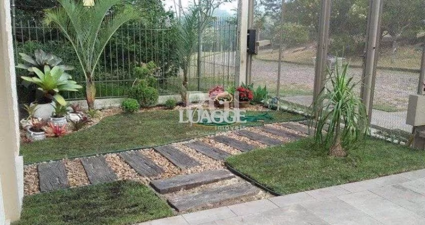 Casa para Venda - 350m², 3 dormitórios, sendo 1 suites, 2 vagas - Alto Teresópolis