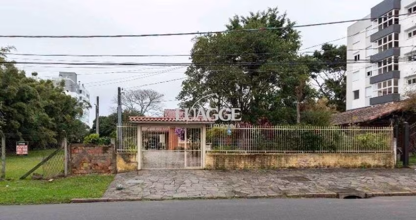 Casa para Venda - 231.72m², 4 dormitórios, sendo 1 suites, 3 vagas - Tristeza