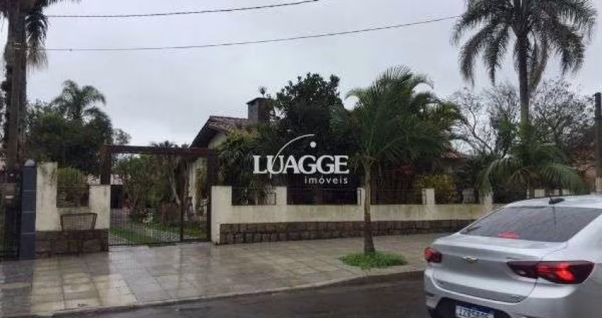 Casa para Venda - 320000m², 3 dormitórios, sendo 1 suites, 10 vagas - Belém Novo