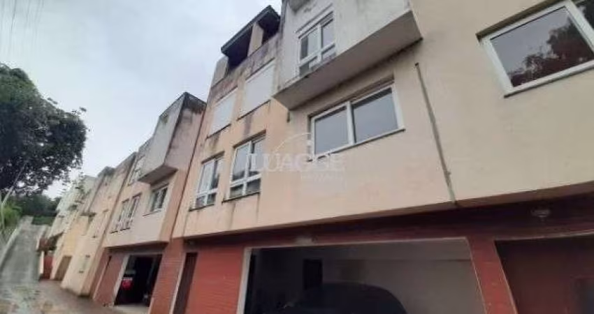 Casa Condominio em Porto Alegre, no bairro Ipanema, com 3 dormitório(s), e 3 banheiros, à venda.