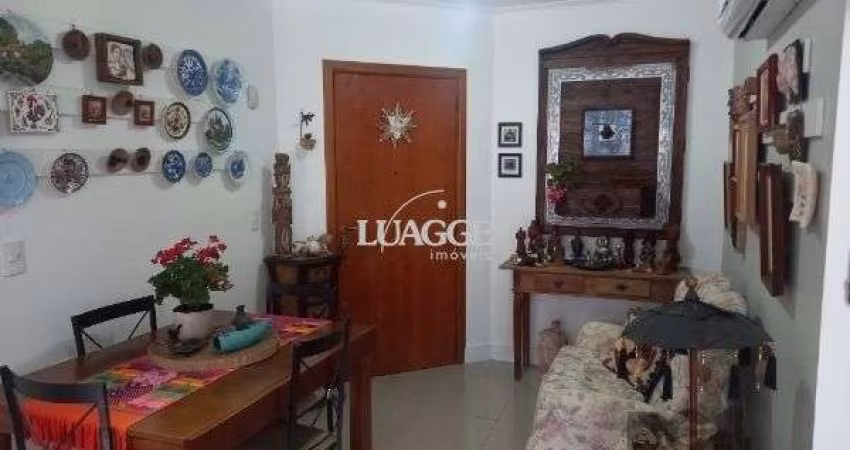 Apartamento em Porto Alegre, no bairro Cavalhada, com 2 dormitório(s), e 2 banheiros, à venda.