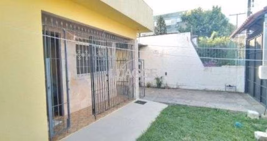 Casa em Porto Alegre, no bairro Vila Nova, com 2 dormitório(s), e 2 banheiros, à venda.