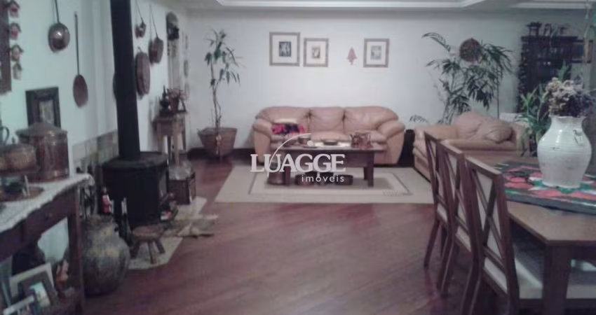 Casa para Venda - 430m², 3 dormitórios, sendo 1 suites, 4 vagas - Jardim Isabel