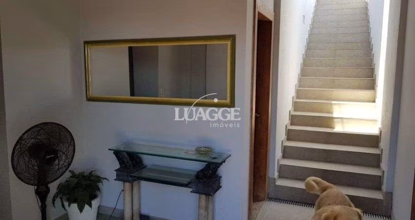 Casa para Venda - 200m², 4 dormitórios, sendo 1 suites, 4 vagas - Santa Tereza