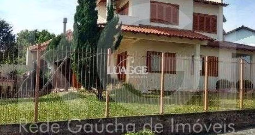 Casa para Venda - 287m², 4 dormitórios, sendo 1 suites, 4 vagas - Partenon