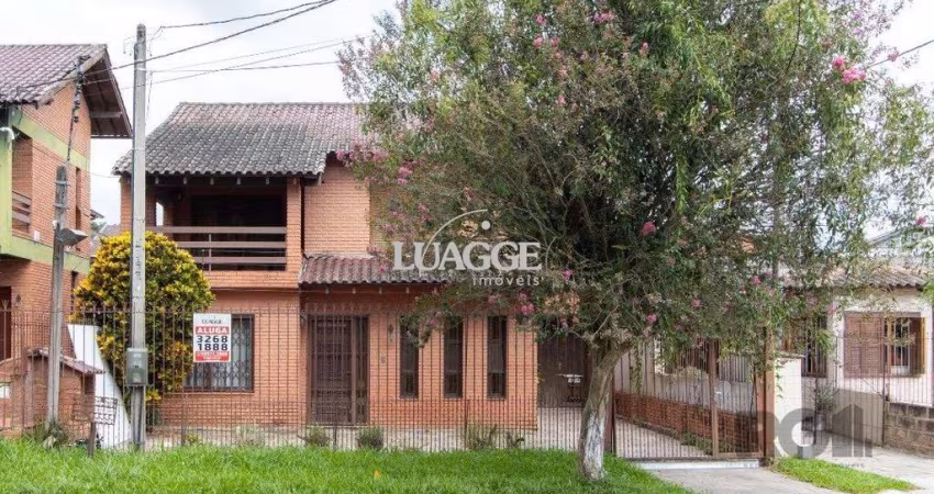 Casa para Venda - 205.5m², 3 dormitórios, sendo 2 suites, 3 vagas - Vila Nova