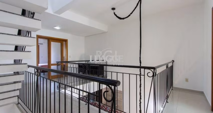 Casa para Venda - 204m², 3 dormitórios, sendo 3 suites, 2 vagas - Espirito Santo