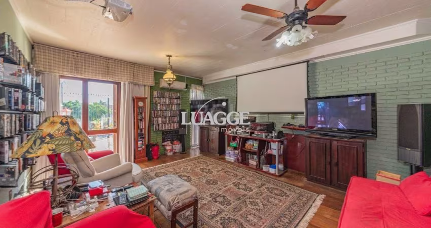 Casa para Venda - 390m², 4 dormitórios, 4 vagas - Chácara das Pedras