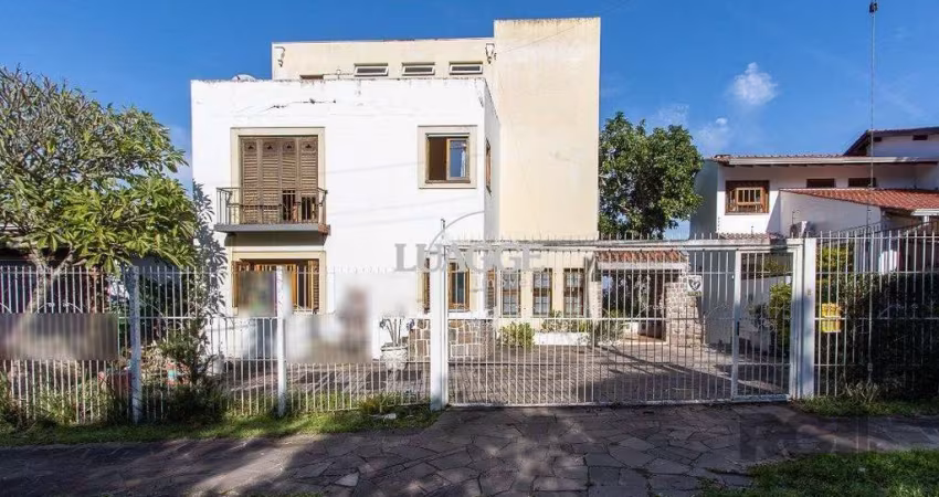 Casa para Venda - 380m², 4 dormitórios, sendo 1 suites, 4 vagas - Vila Assunção
