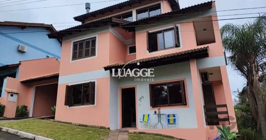 Casa de Condomínio em Cavalhada