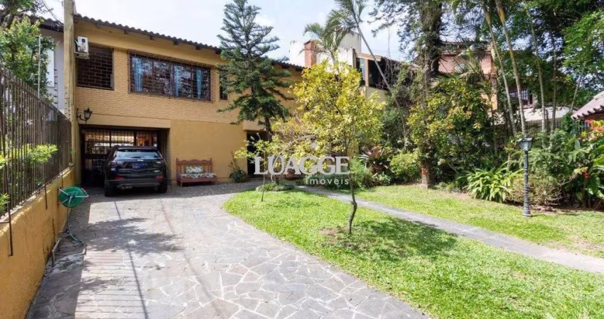 Casa para Venda - 435m², 4 dormitórios, sendo 4 suites, 4 vagas - Cristal