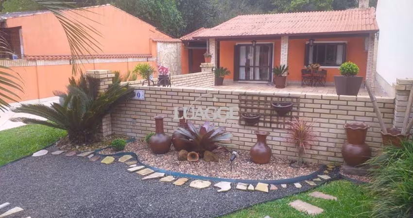 Casa para Venda - 198m², 2 dormitórios, 2 vagas - Belém Novo
