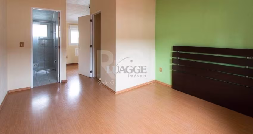 Casa Condominio para Venda - 92.32m², 3 dormitórios, sendo 1 suites, 2 vagas - Cristal