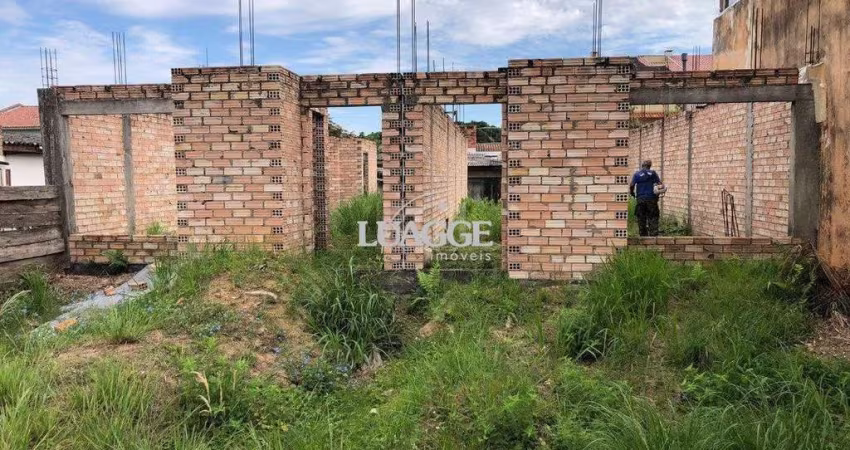 Terreno de 11x35 com projeto aprovado para duas casas de 167m2 com 3 dormitórios, amplo patio na frente e nos fundos.