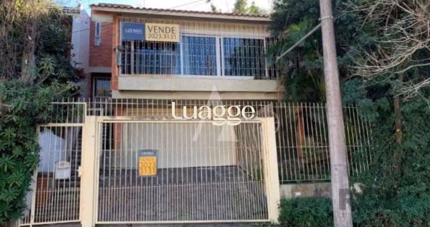 Casa com 3 quartos à venda na Rua Antônio Ribeiro, 396, Santo Antônio, Porto Alegre