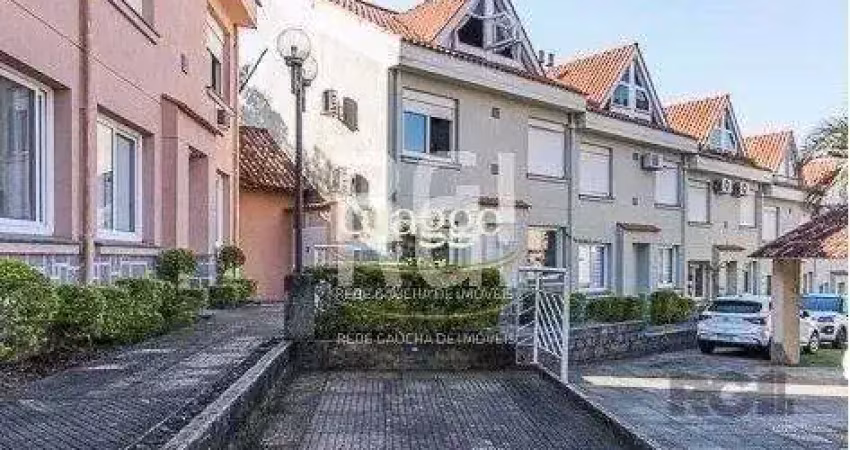 Casa em condomínio para venda com 3 dormitórios, sendo 1 suites e 2 vagas no bairro cristal