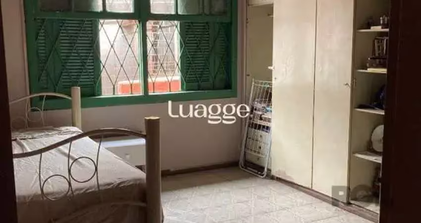 Terreno à venda na Rua Eurico Lara, 686, Medianeira, Porto Alegre