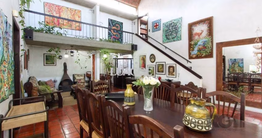 Casa para Venda - 393m², 4 dormitórios, sendo 2 suites, 4 vagas - Ipanema
