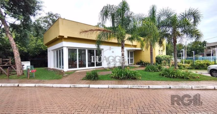 Casa em Condomínio, bairro Campo Novo,  3 quartos e 3 banheiros, à venda.