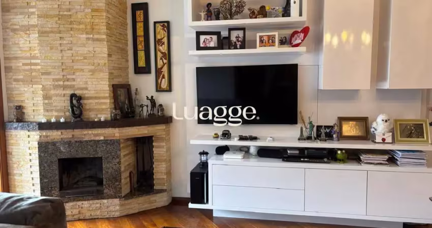 Excelente apartamento 3 dormitórios sendo 01 suíte, sacada e com òtima posição solar