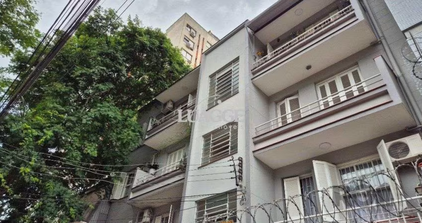 02 Dormitórios, térreo com pátio
