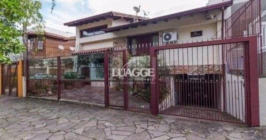 Casa para Venda de 3 dormitórios 6 vagas - Chácara das Pedras