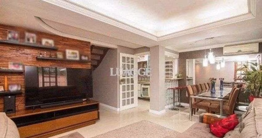 Casa no bairro Camaquã de 4 dormitórios e 2 vagas