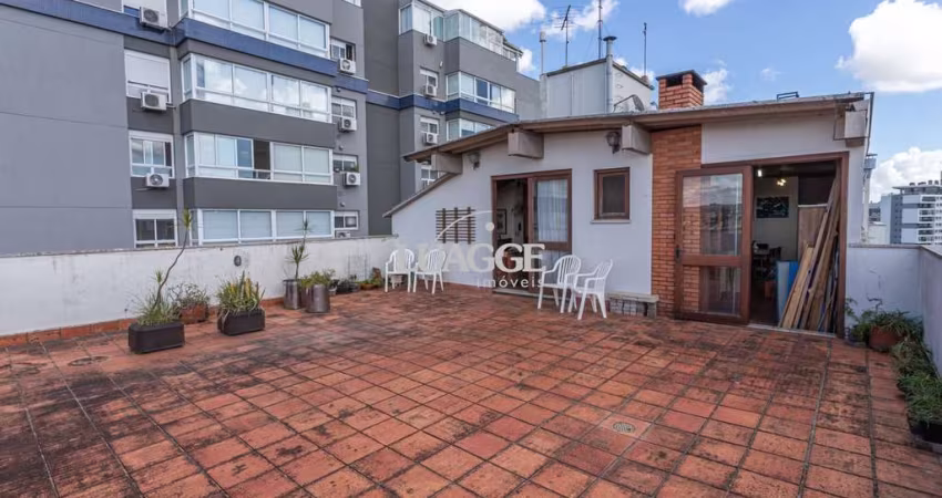 Cobertura no bairro Petrópolis de 3 dormitórios terraço e 2 vagas